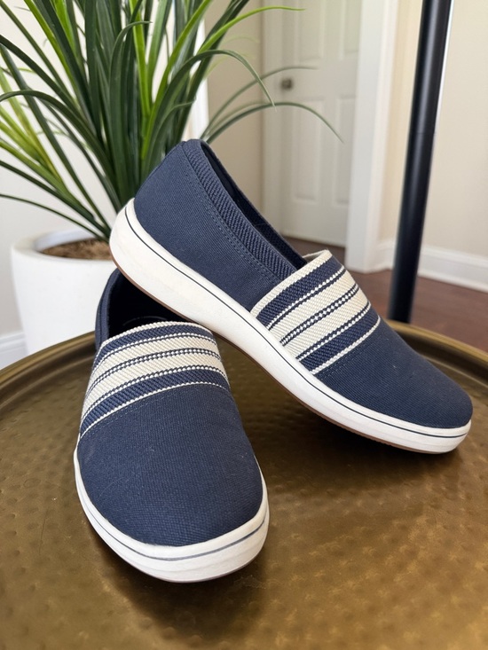 Clarks Shoes - Clarks Women's Breeze Sky Mist Navy